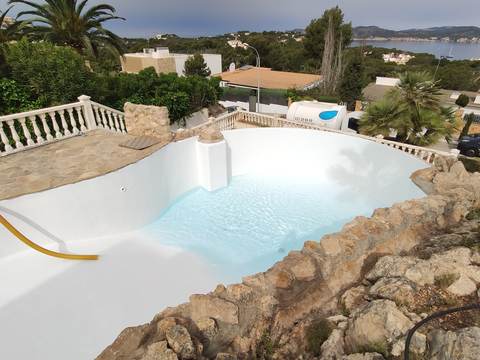 Pool filling with a tanker truck in Santa Ponça, Calvià