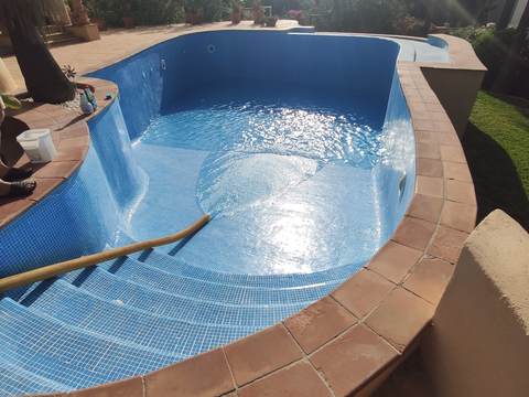 Pool filling with a tanker truck in Sol de Mallorca, Calvià