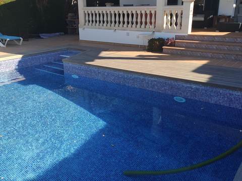 Pool filling with a tanker truck in Mallorca