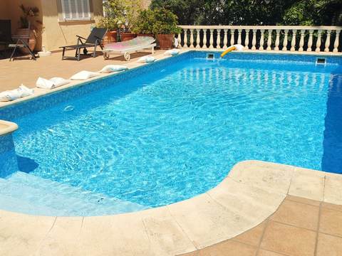 Pool filling with a tanker truck in Santa Ponça, Calvià
