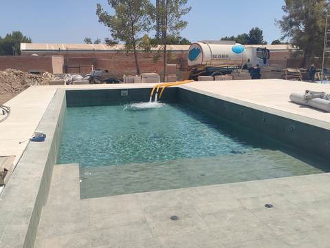 Pool filling with a tanker truck in Santa Ponça, Calvià